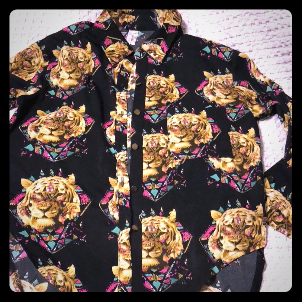Patterned button up shirt!